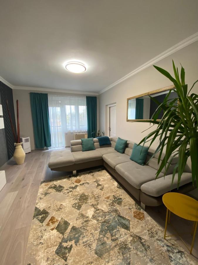 Oliaparman Apartment Eger Ngoại thất bức ảnh
