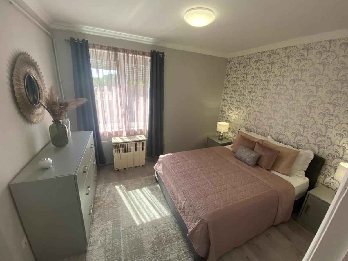 Oliaparman Apartment Eger Ngoại thất bức ảnh